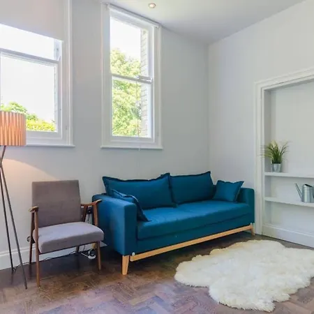Classroom Flat Suite In A Converted School In Fowey Town Centre Exterior foto