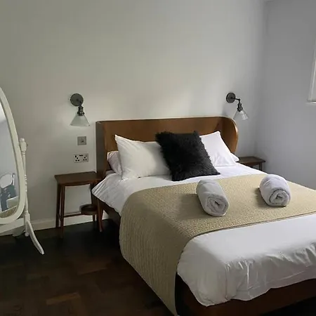 Classroom Flat Suite In A Converted School In Fowey Town Centre Exterior foto
