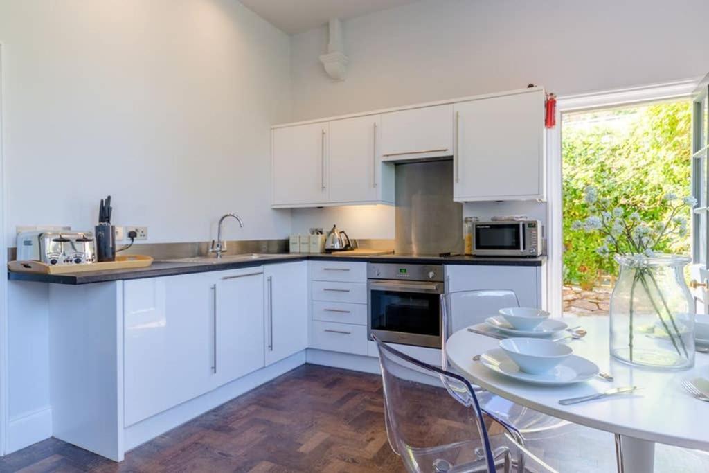 Classroom Flat In A Converted School In Town Centre Apartment Fowey