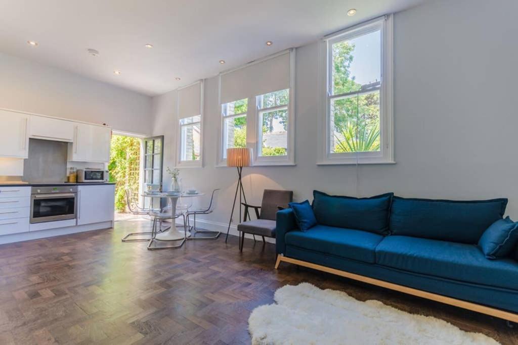 Classroom Flat In A Converted School In Town Centre Apartment Fowey