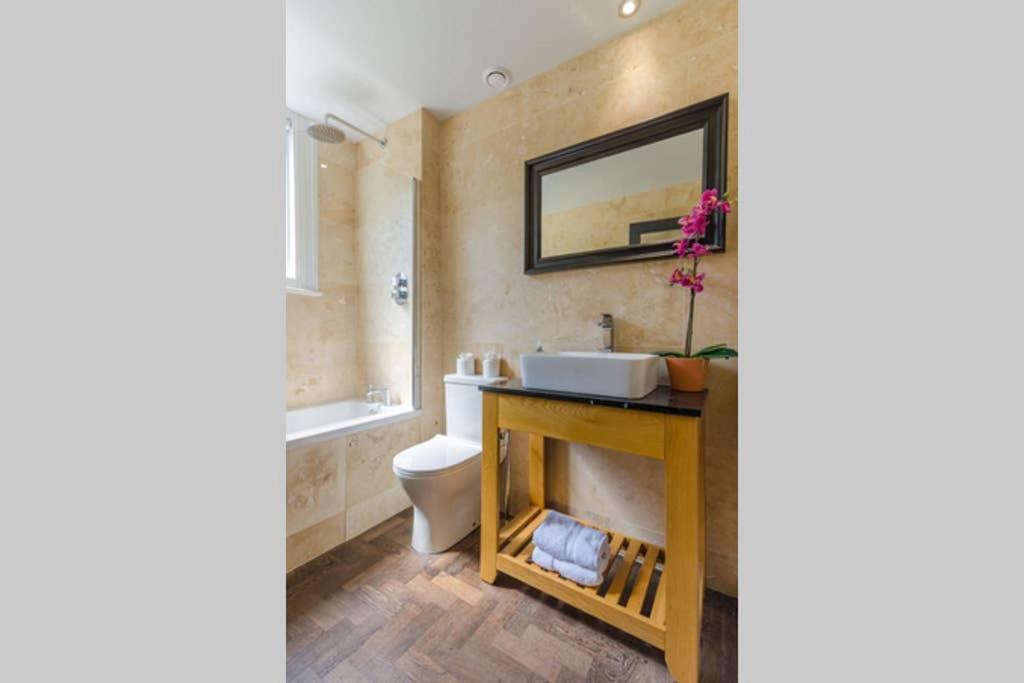 Classroom Flat In A Converted School In Town Centre Apartment Fowey